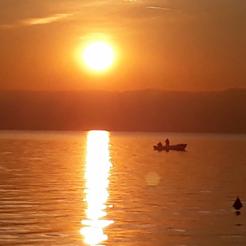 Pescatore al tramonto.