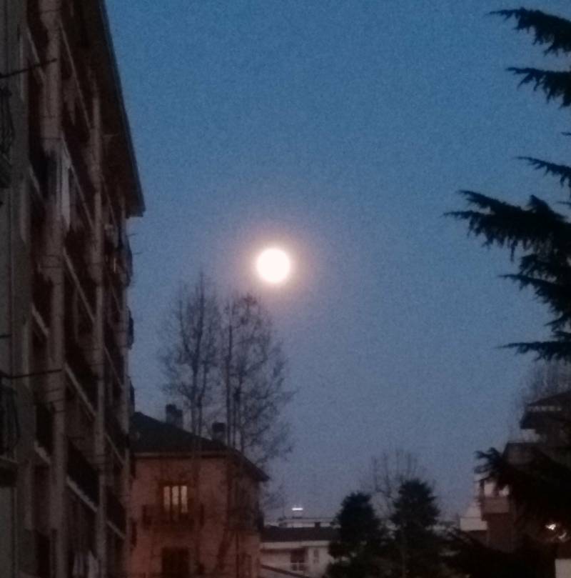 Luna piena h 20.00
