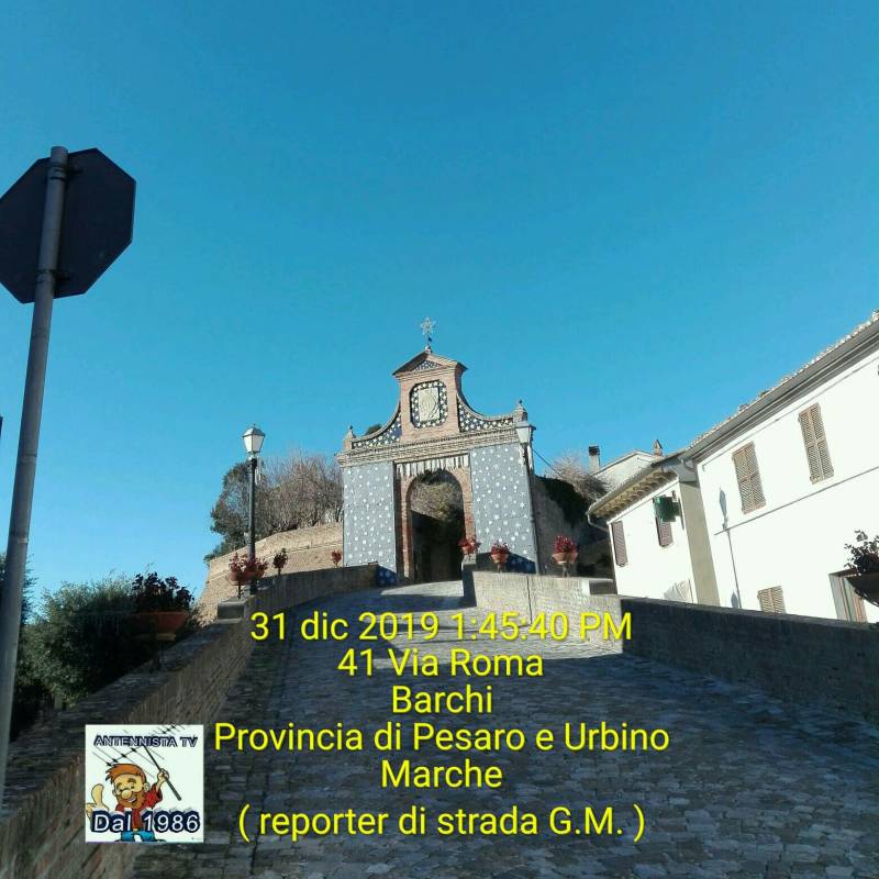 ingresso al centro storico di Barchi