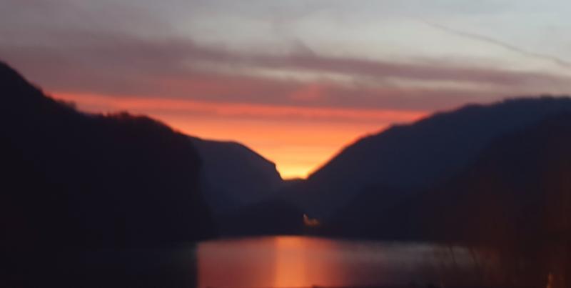 Lago del corlo al tramonto