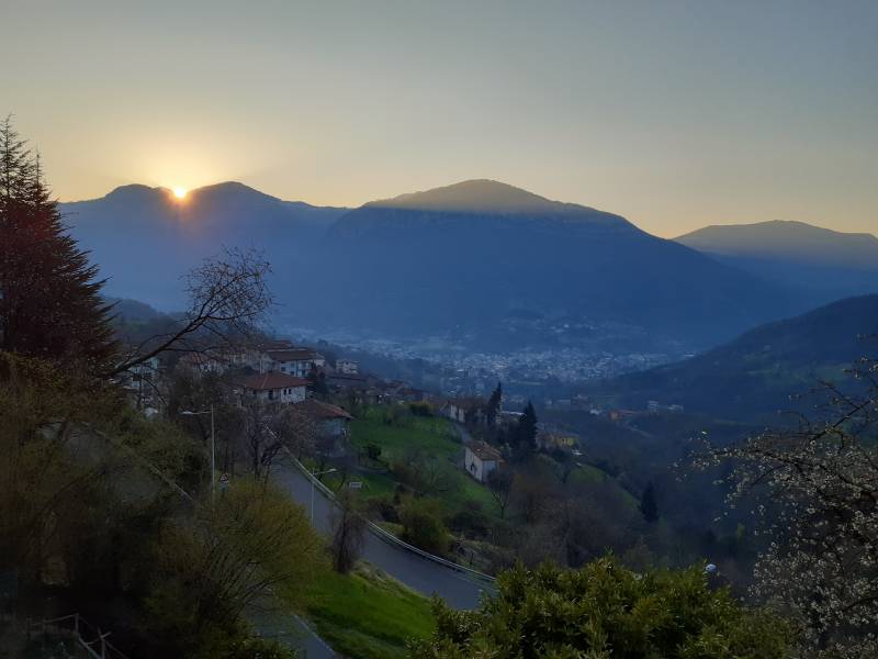Freddo buongiorno di primavera