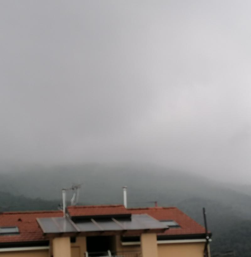 Nebbia pe' i fossi aegua a gaossi
