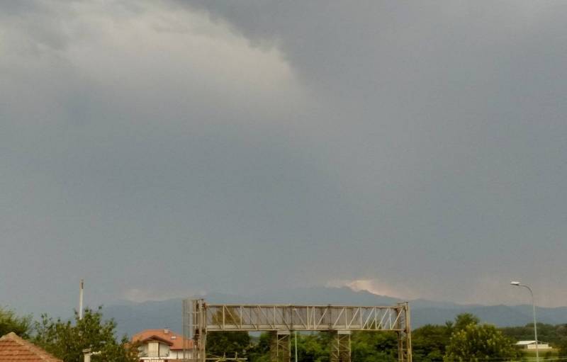 Temporale enorme verso la val di susa