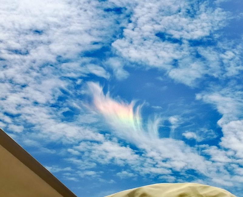 Nuvole arcobaleno