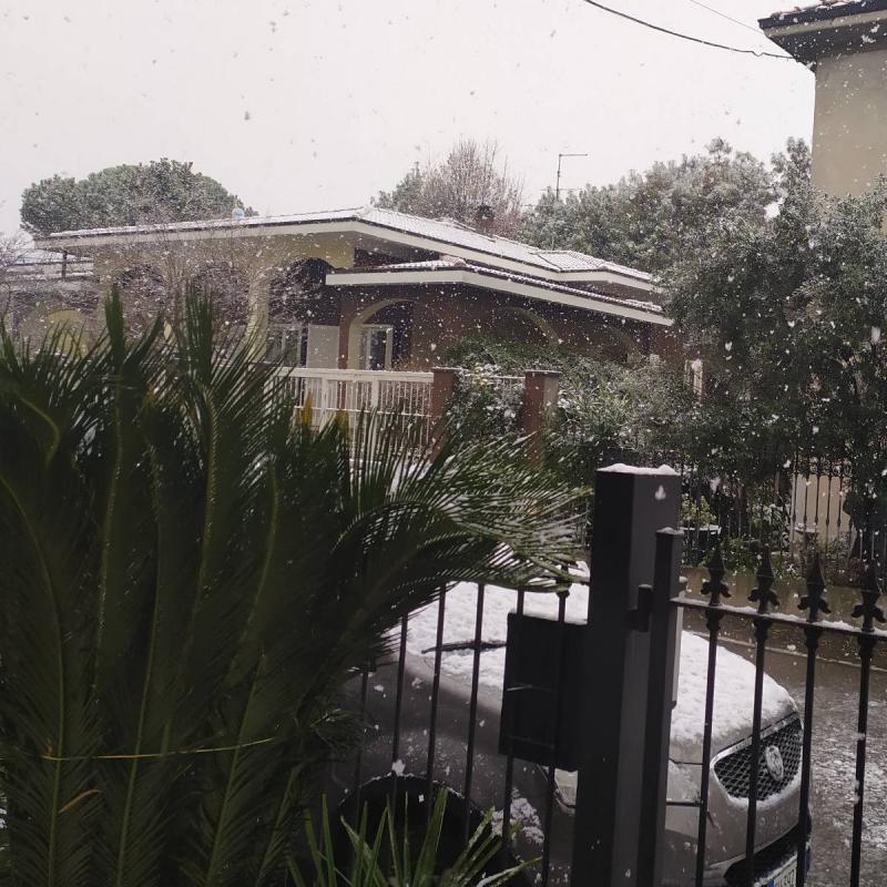 2 dicembre nevica con fiocchi enormi