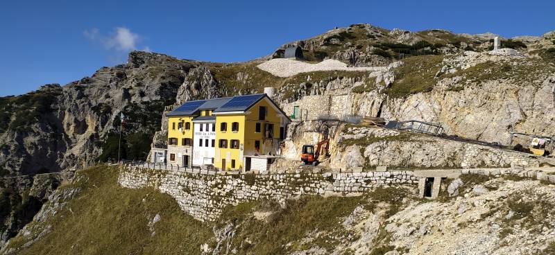 Rifugio achille papa