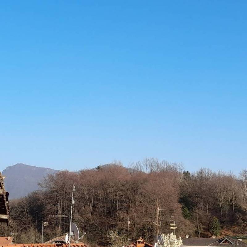 Fotosegnalazione di Cuasso al monte