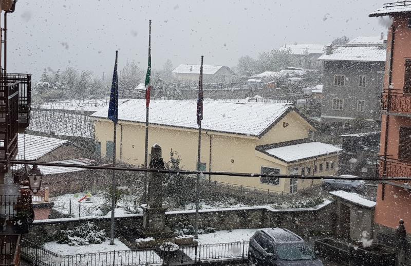 foto-meteo-chiomonte-freddo-e-nevica-3b-meteo