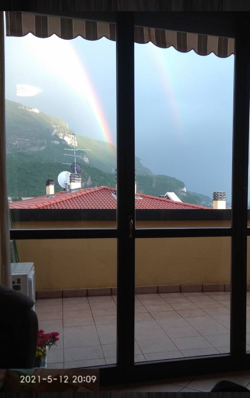 Acquate. arcobaleno visto da casa mia.
