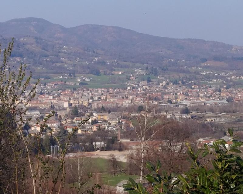 Luserna san Giovanni da via vista Lusernetta