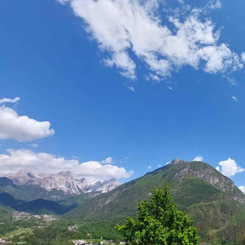 Da rivamonte agordino vista su la valle