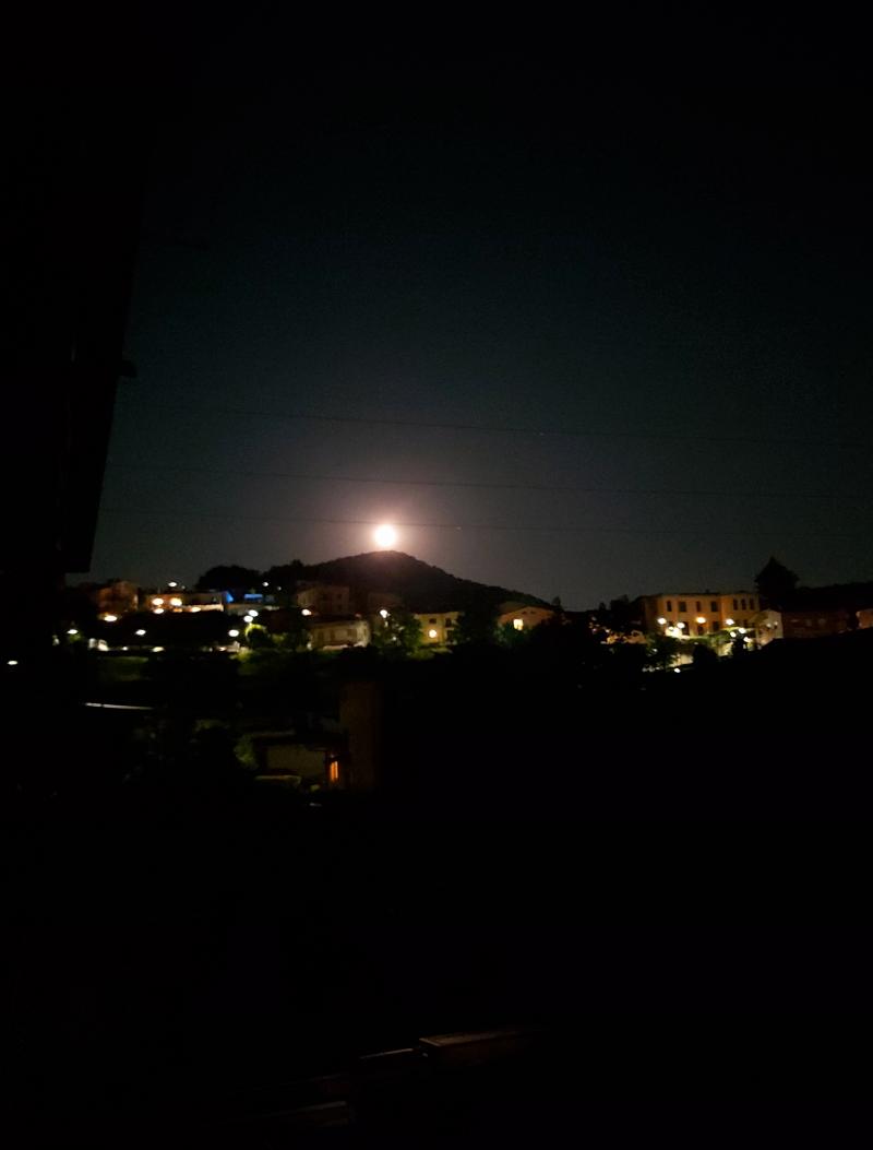 Entratico luna luminosa