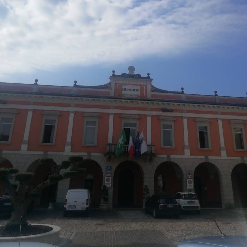 Fotosegnalazione di Acquanegra sul chiese
