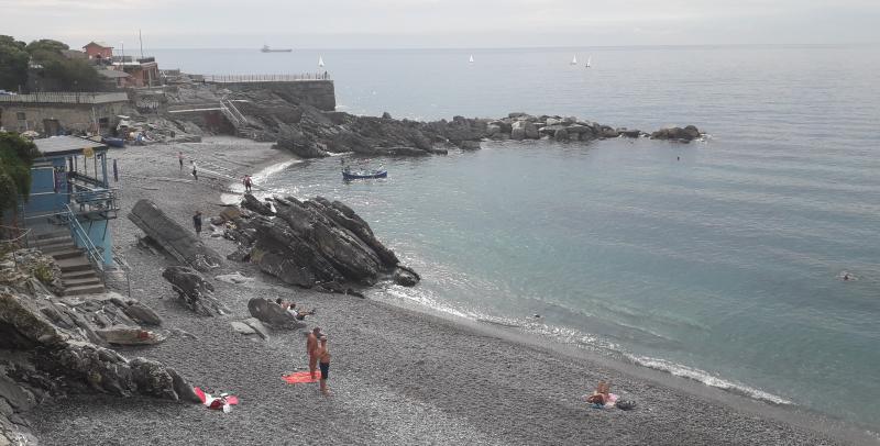 domenica di ottobre quinto al mare