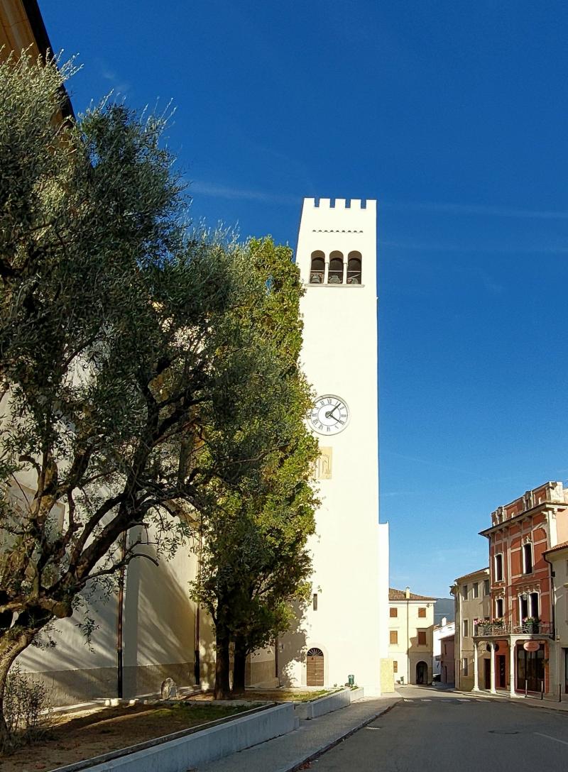 il campanile della cattedrale di ceneda
