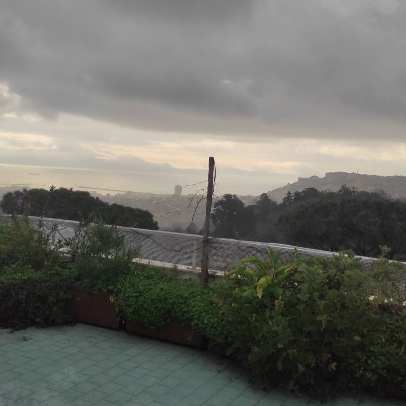 piove ma per 3b e' solo nuvoloso