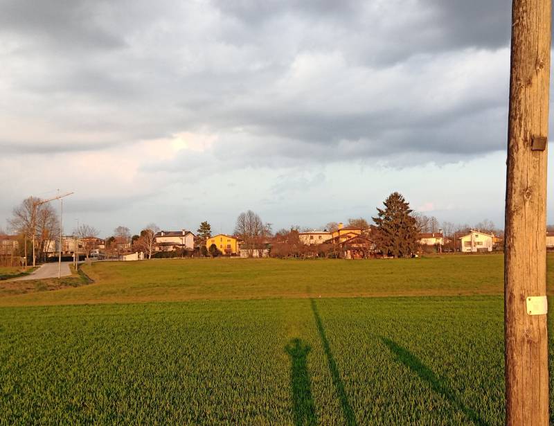 ombre e nuvole beneauguranti.