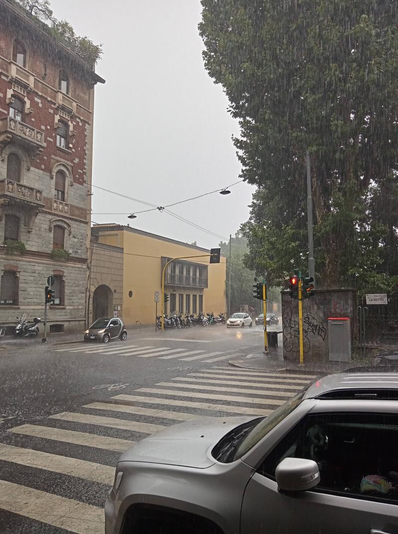 a milano nubifragio non previsto