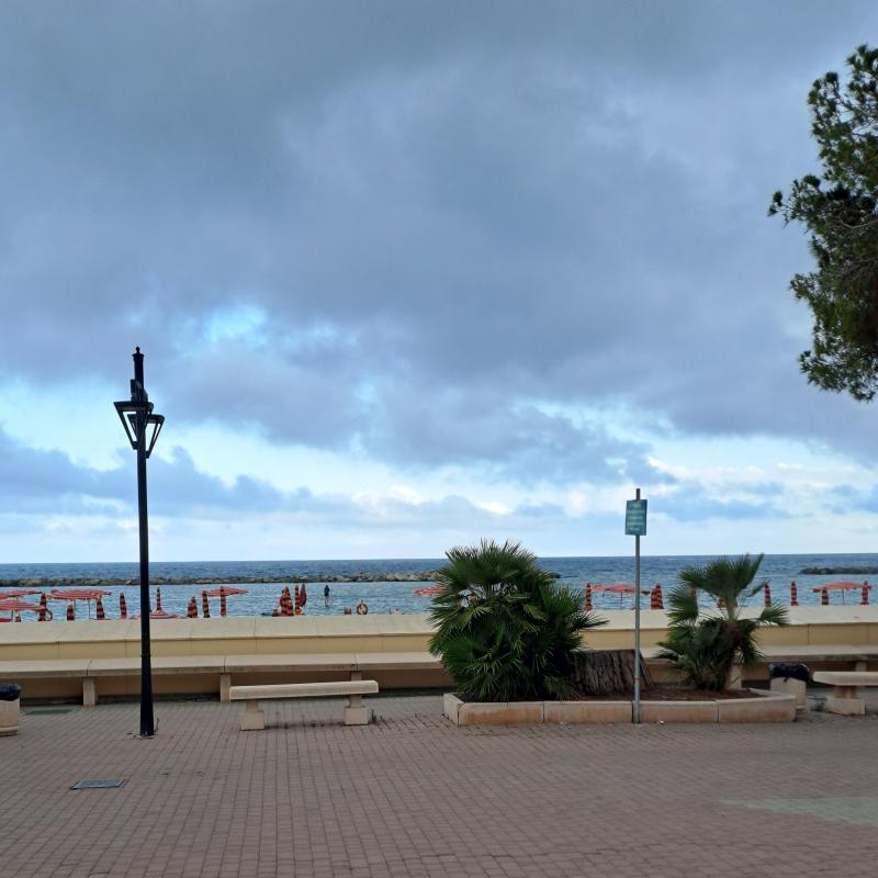Lungo mare di san bartolomeo