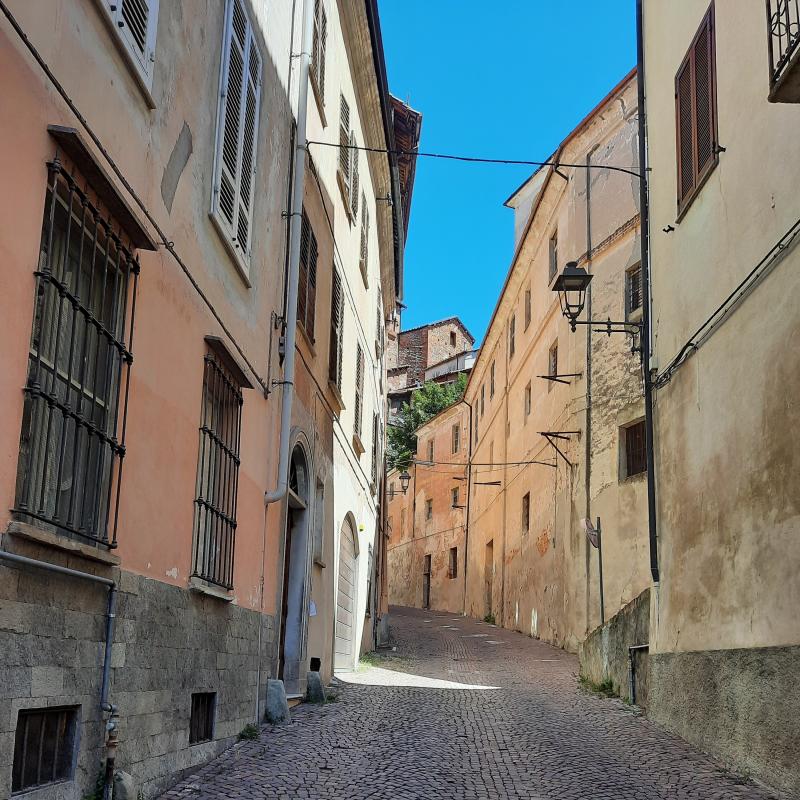 Mondovi' piazza via vasco