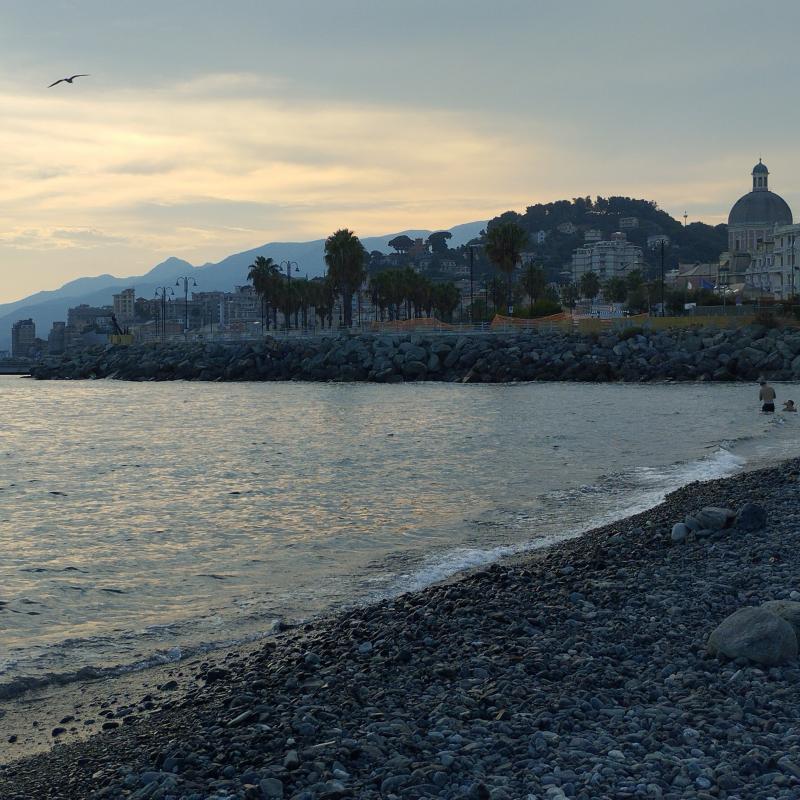 Genova pegli spiaggia di multedo