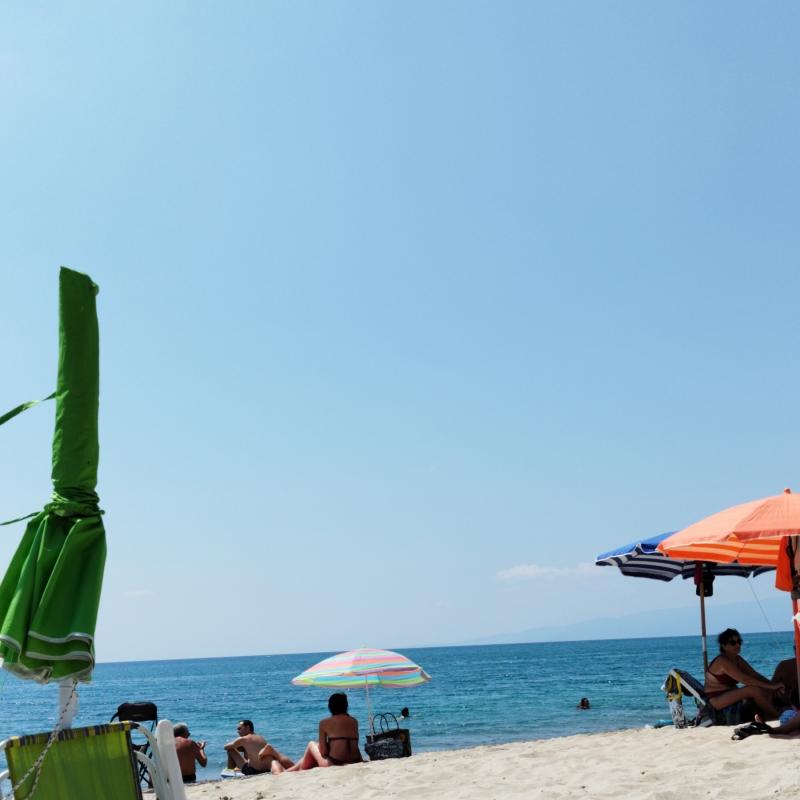 Mare limpidissimo molto caldo e con un po' di vento
