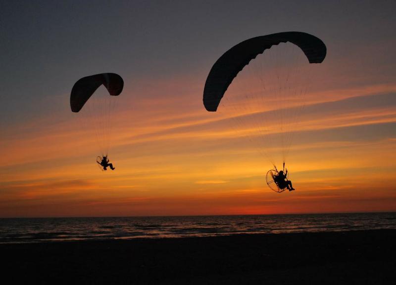 lungomare al tramonto