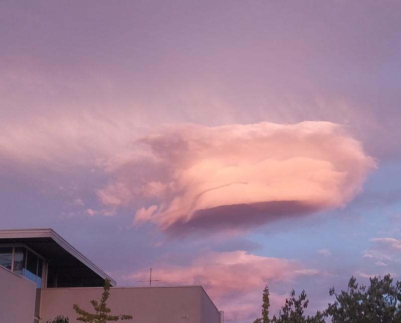 stratocumulus lenticularis in zona ippodromo modena sud