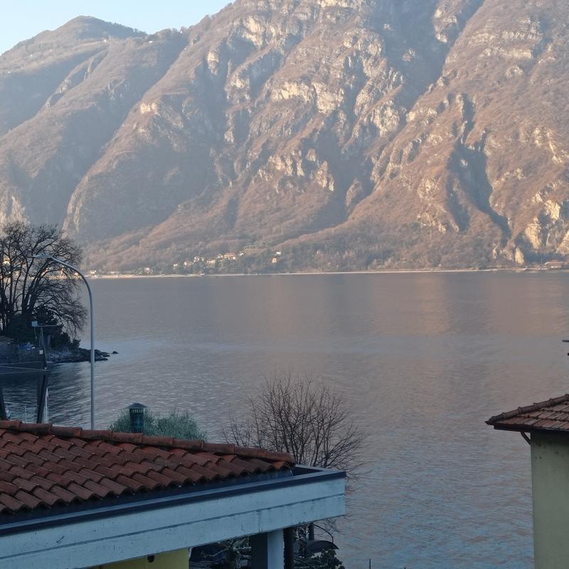 Fotosegnalazione di Mandello del lario