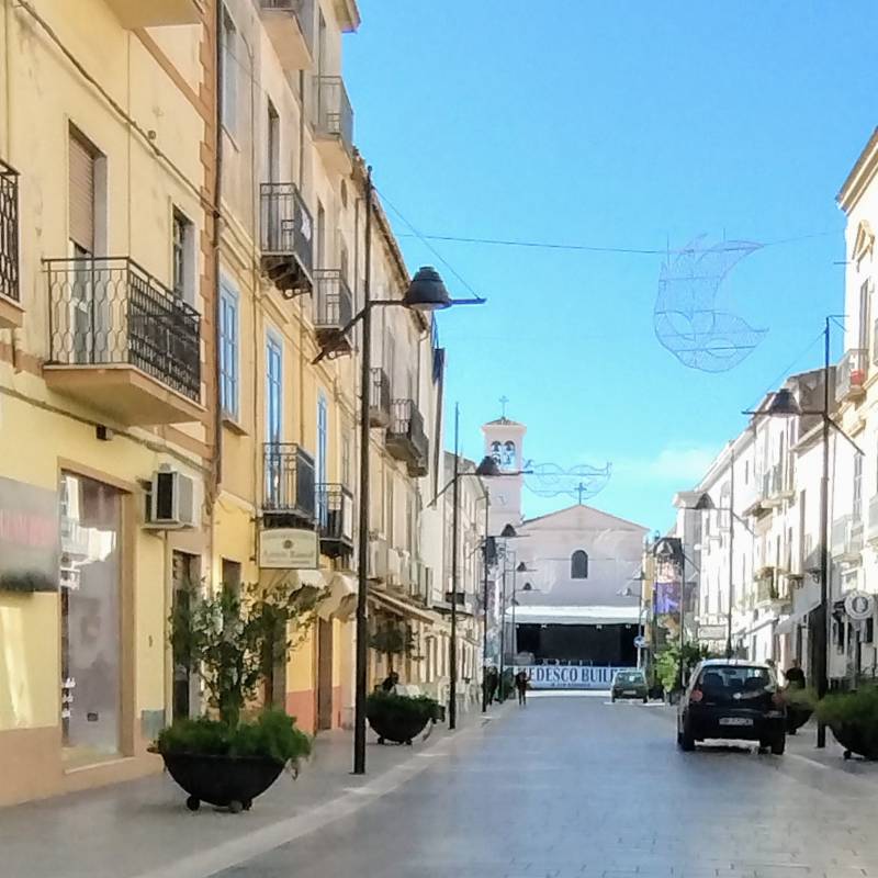 via roma e chiesa di san francesco - foto rosito