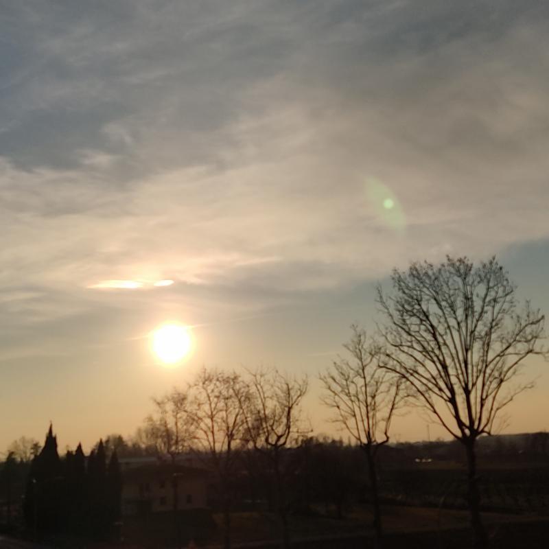 Tramonto tra le nuvole....