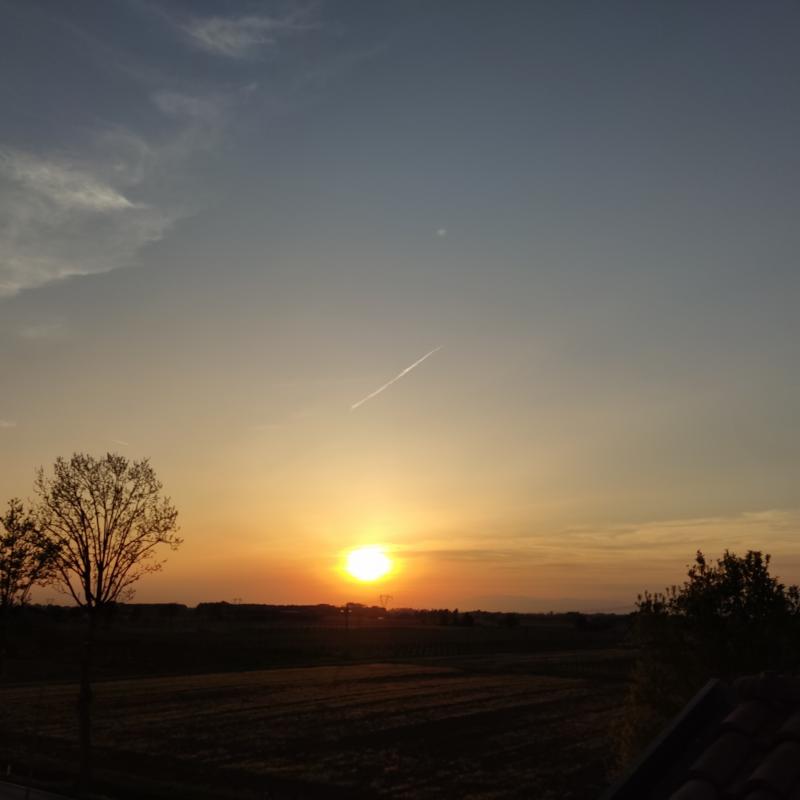 Il sole saluta in giallo.....