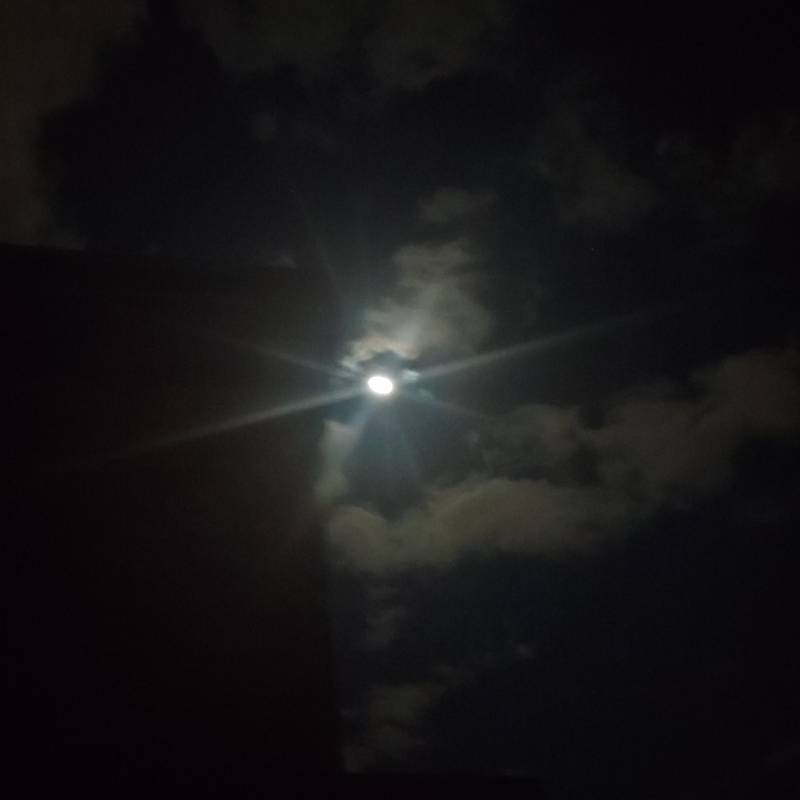luna a paderno ogni tanto si vede