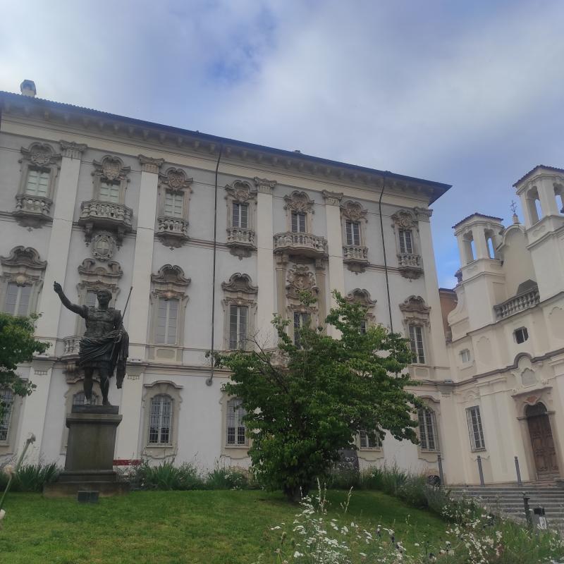 Fotosegnalazione di Pavia centro urbano