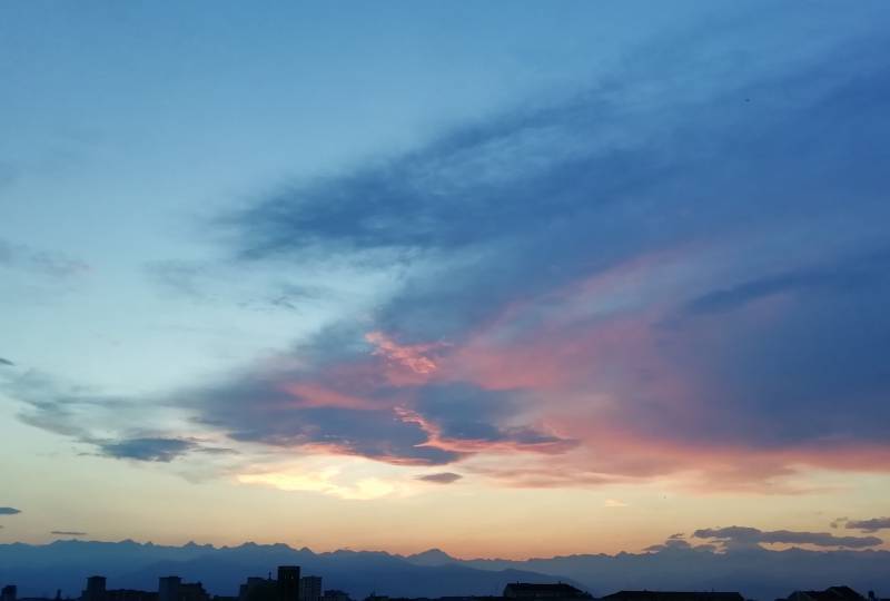 nubi al tramonto