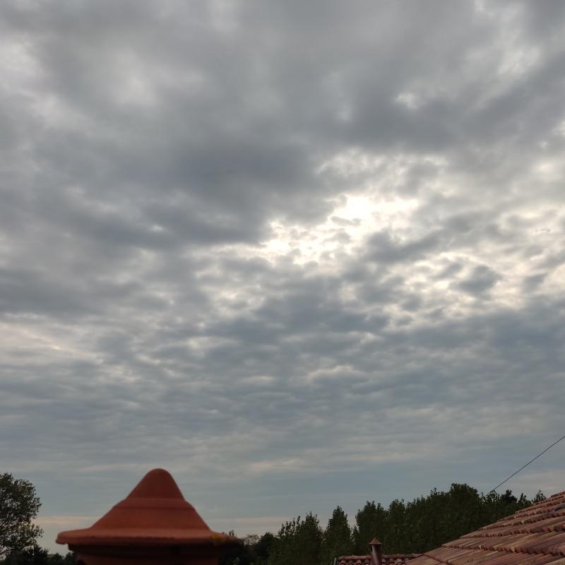 Il sole c'e' ma non si vede....
