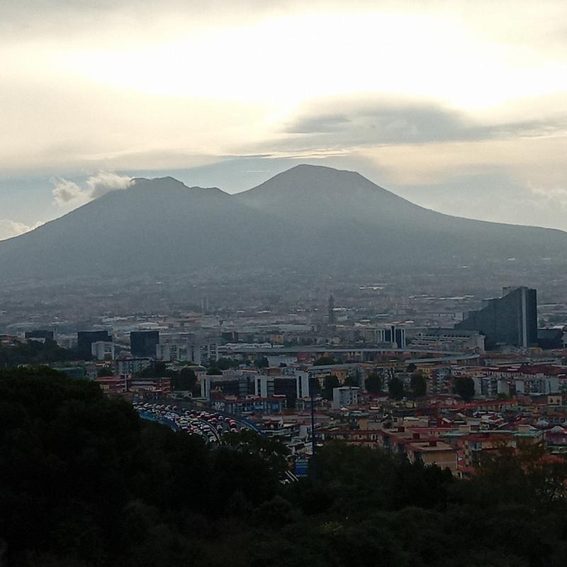 Fotosegnalazione di Napoli san carlo all'arena