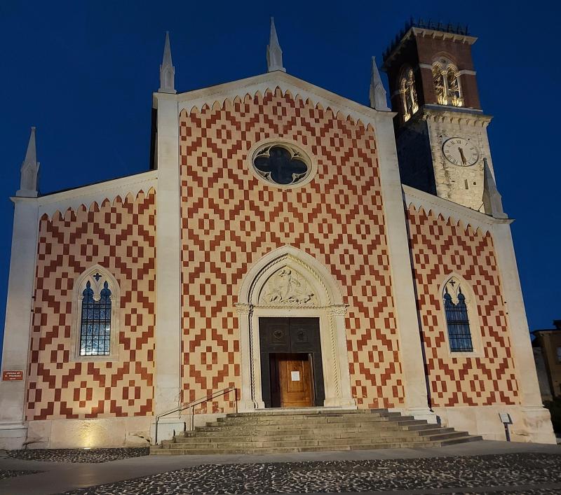 chiesa s.michele di sera