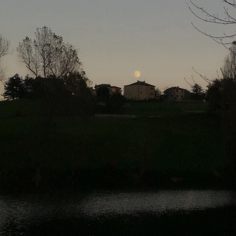il lago e la luna sui leonardi 14.11.2024