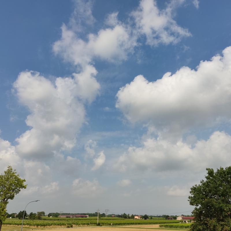 Nuvole riempiono il cielo...