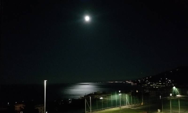 voltri di notte