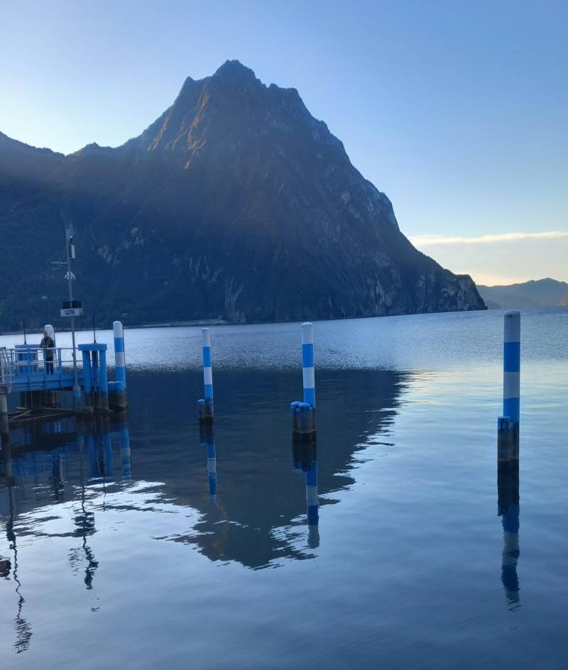 mattina serena sul lago by nadir