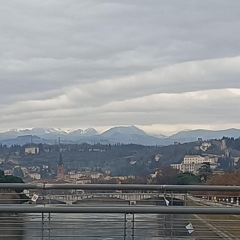 Fotosegnalazione di Verona porto san pancrazio