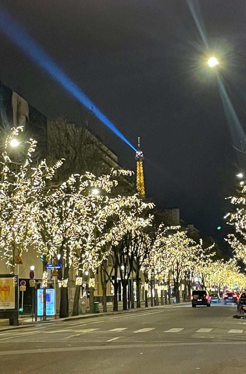 parigi illuminata