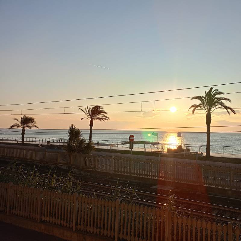 Alba di un nuovo giorno a pietra ligure