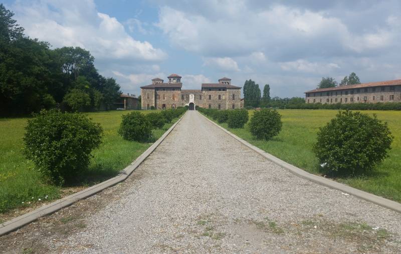 castello di Cavernago