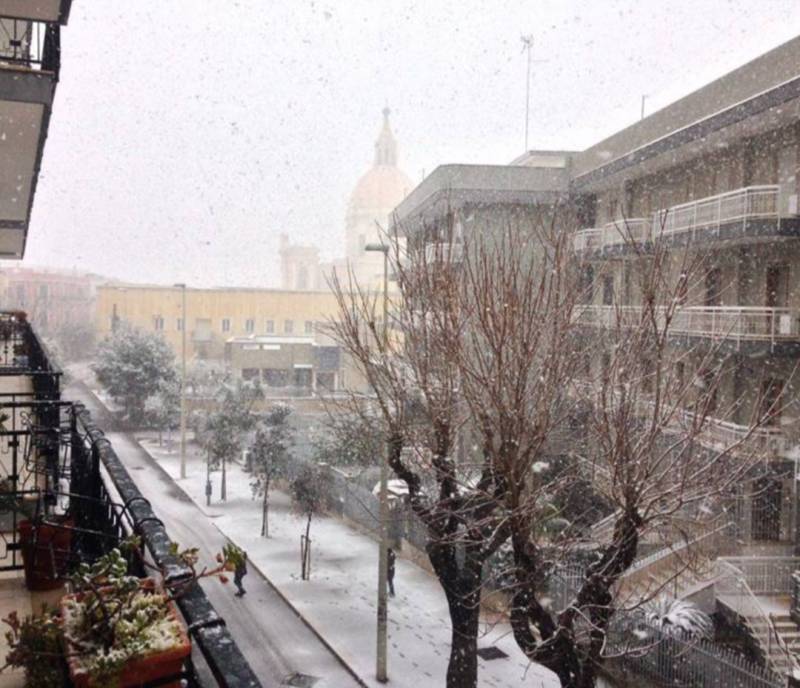 15 febbraio 2026 neve inaspettata a Giovinazzo