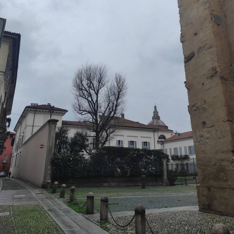 Fotosegnalazione di Pavia centro urbano