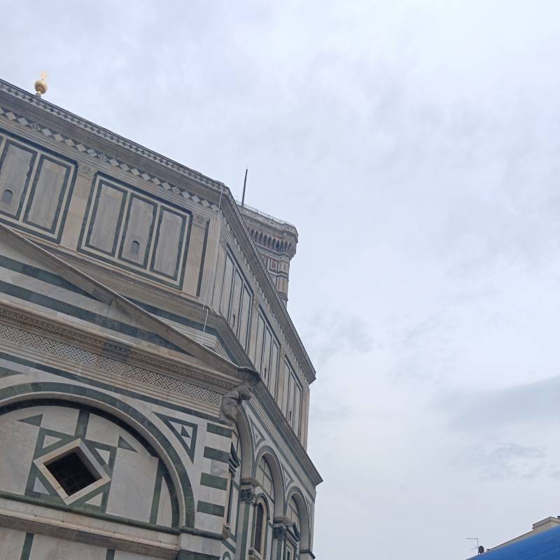 Cielo molto nuvoloso ma senza pioggia