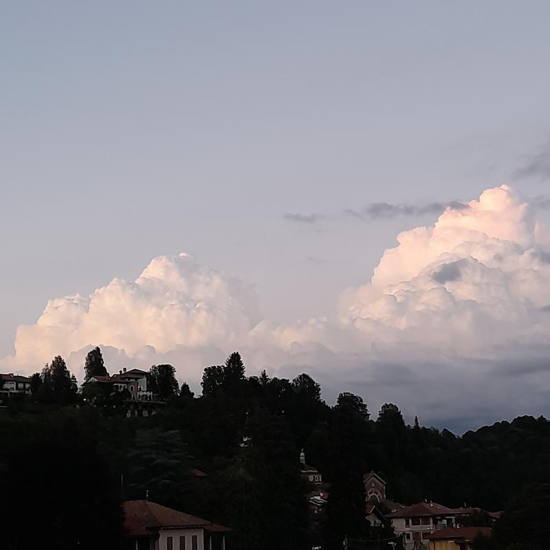 Nuvole su prayalto